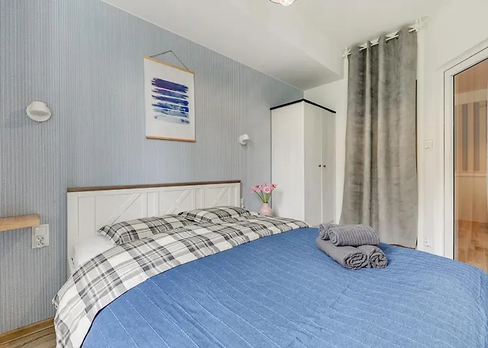 Apartment Blue Mandarin Ii